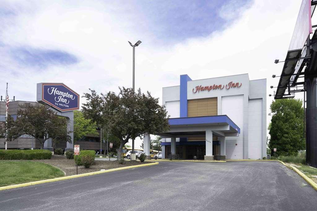 Hampton Inn St. Louis - Westport Maryland Heights Exterior photo