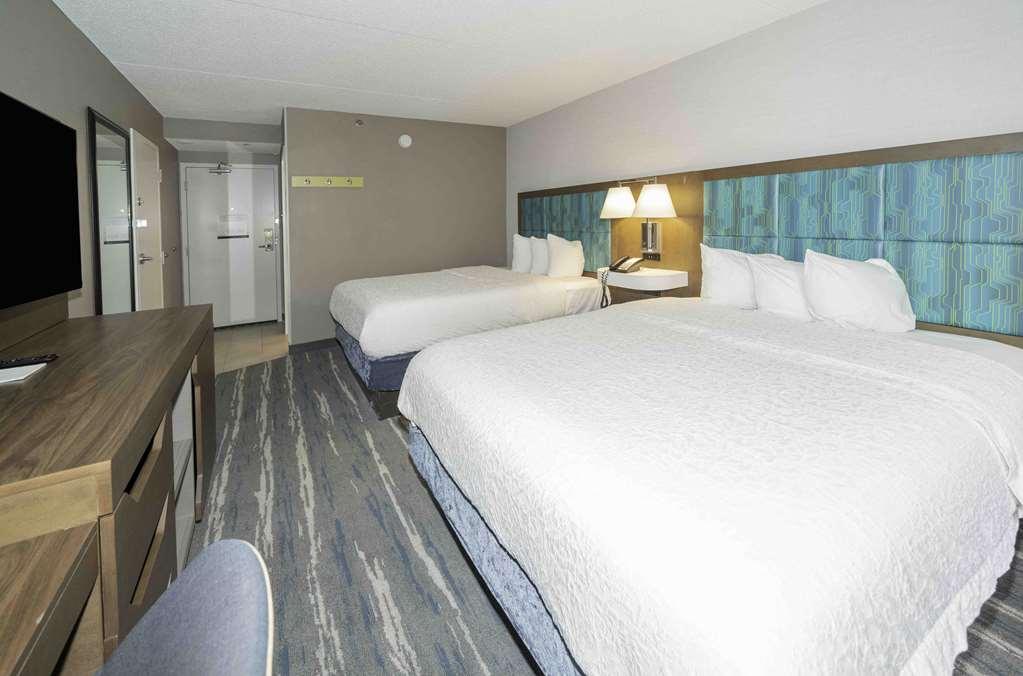 Hampton Inn St. Louis - Westport Maryland Heights Room photo